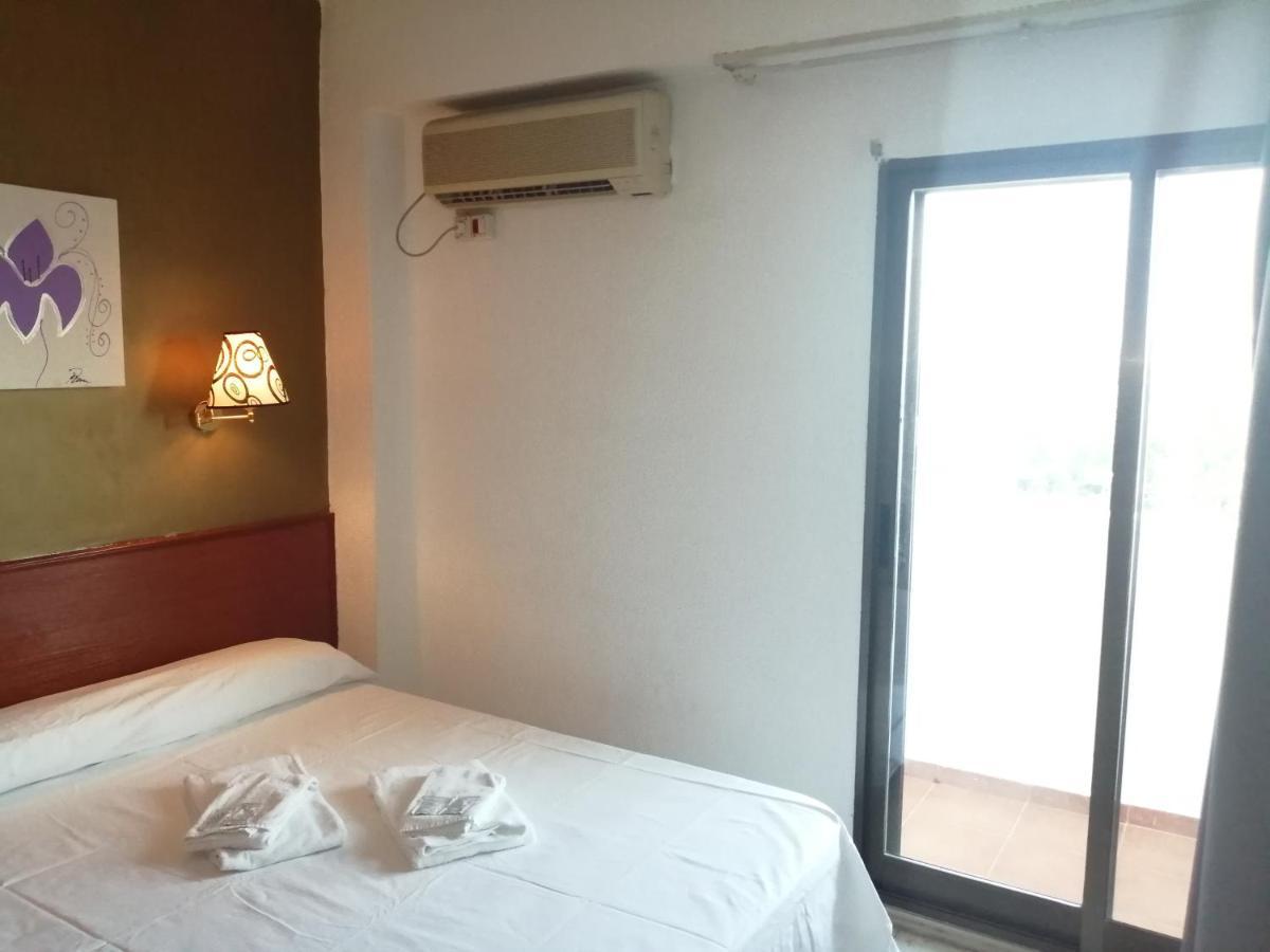 Hostal Jaime I Huesca Luaran gambar