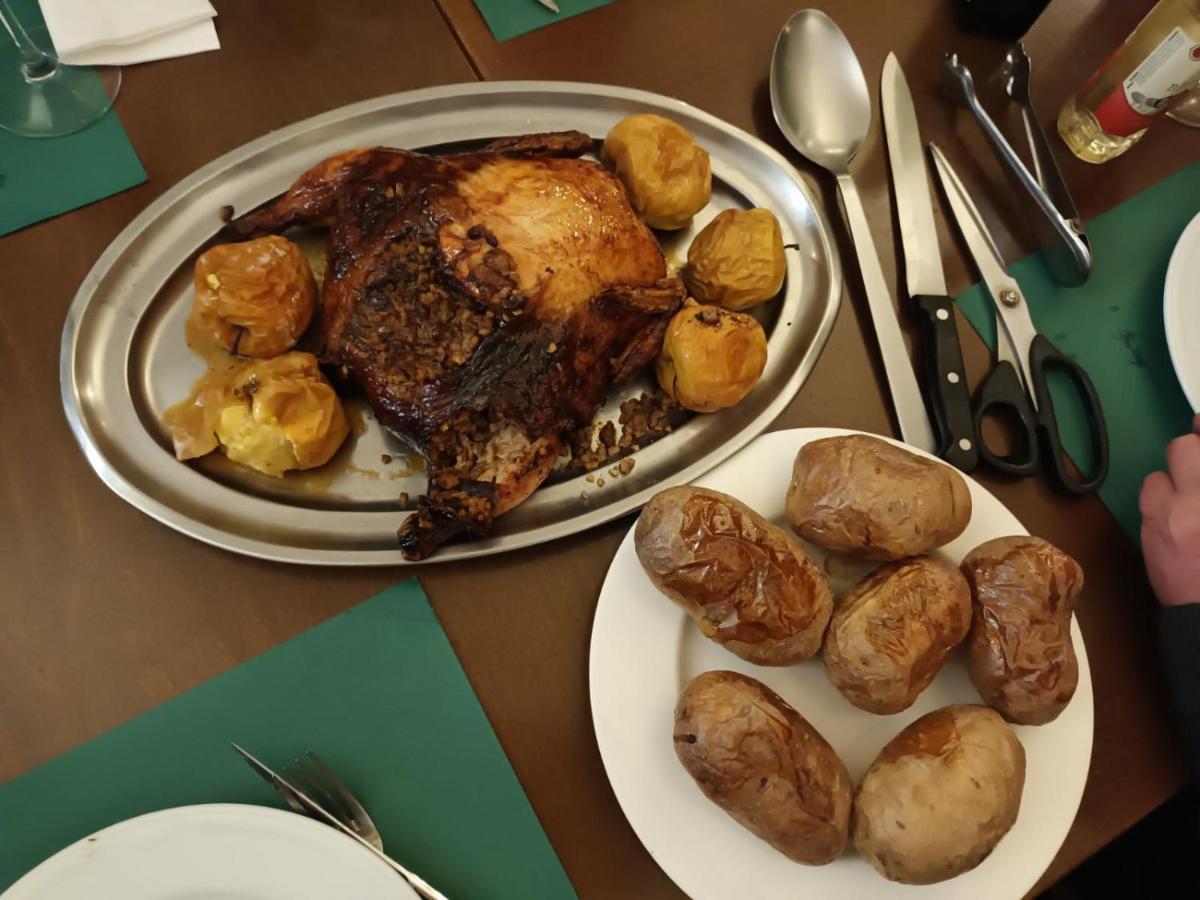 Hostal Jaime I Huesca Luaran gambar