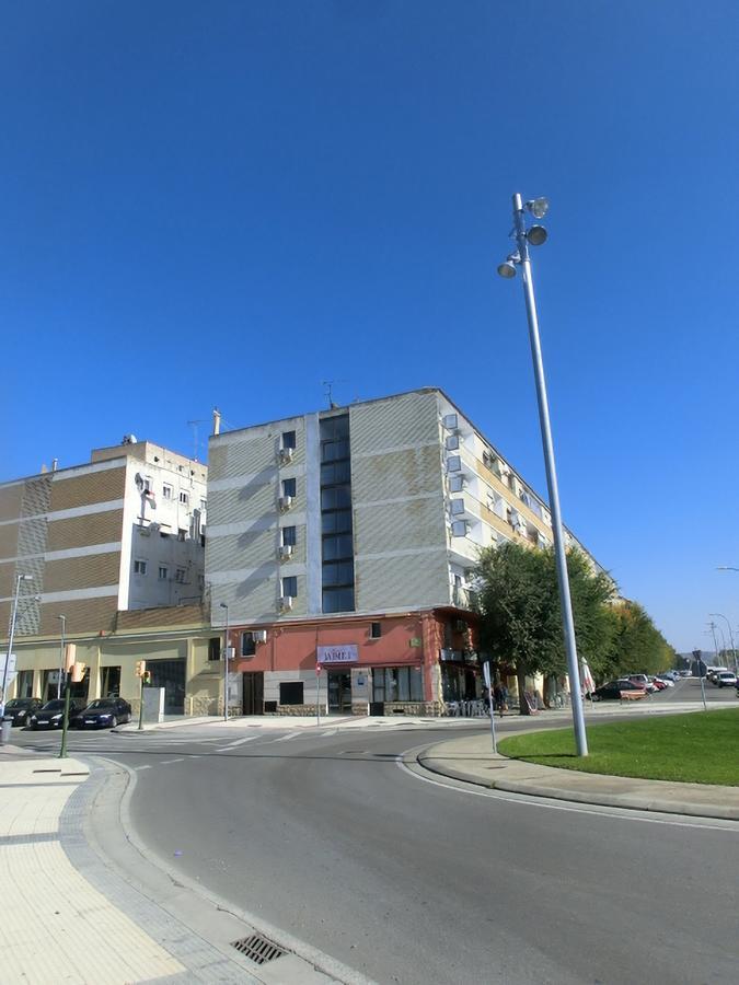 Hostal Jaime I Huesca Luaran gambar