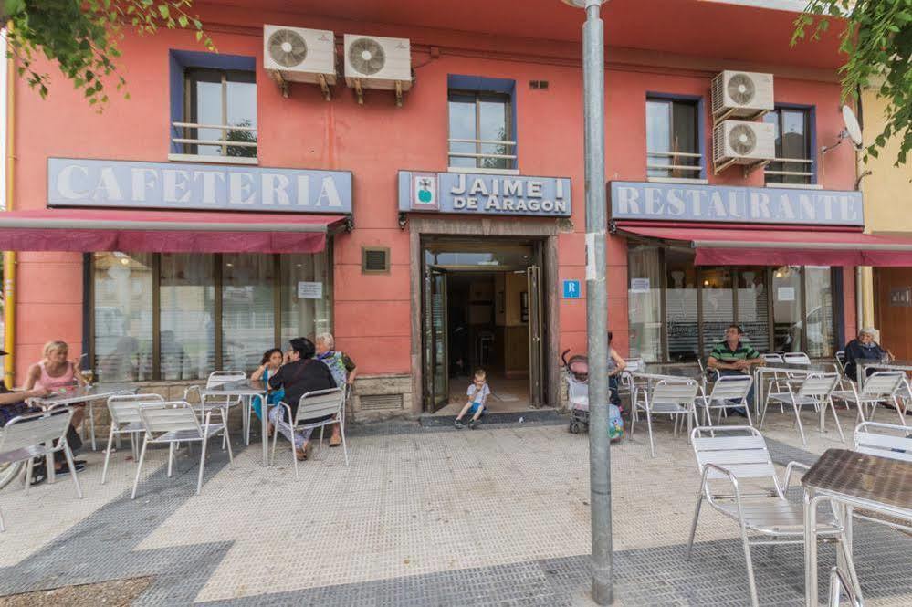 Hostal Jaime I Huesca Luaran gambar
