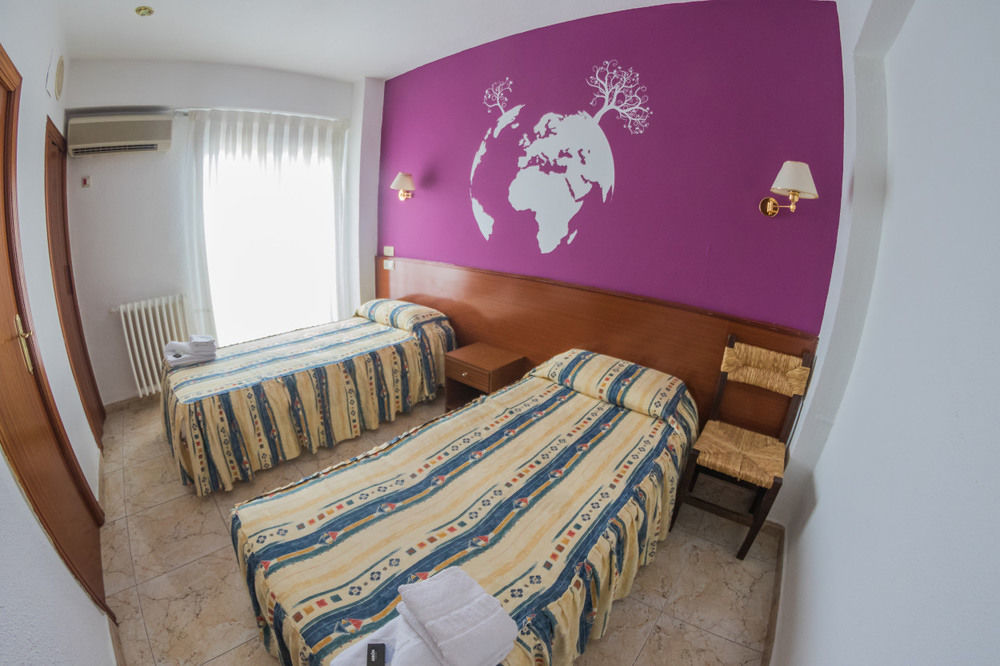 Hostal Jaime I Huesca Luaran gambar