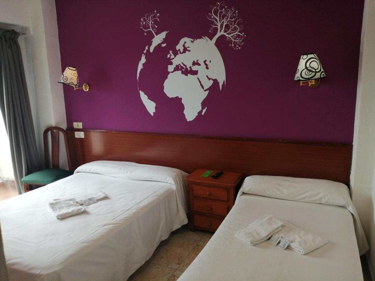 Hostal Jaime I Huesca Luaran gambar