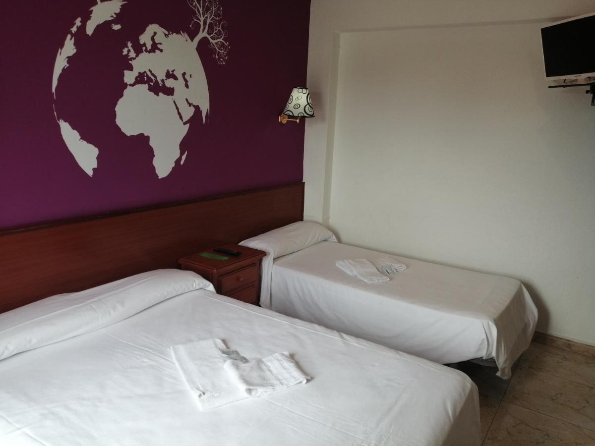 Hostal Jaime I Huesca Luaran gambar